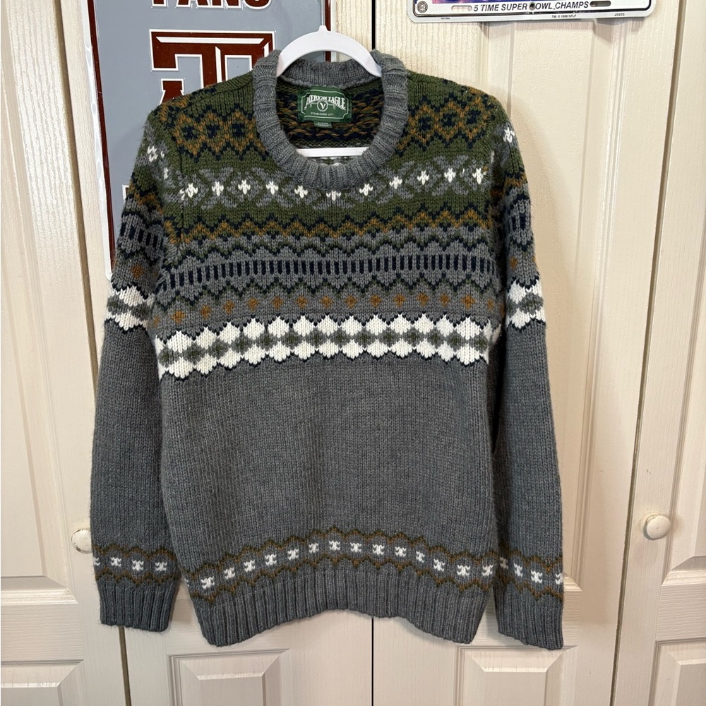American Eagle Gray Patterned Sweater - image 3